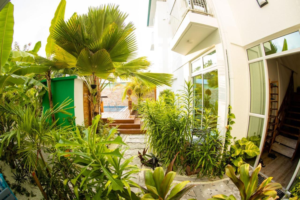 Perla Dhangethi Exteriér fotografie
